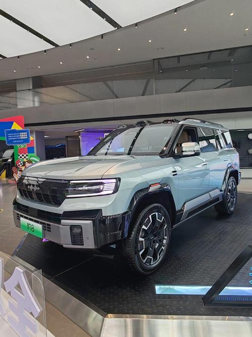 佛山禅城区福扬建企业管理咨询比亚迪方程豹硬派越野的爆款，英菲尼迪35周年与你共成长